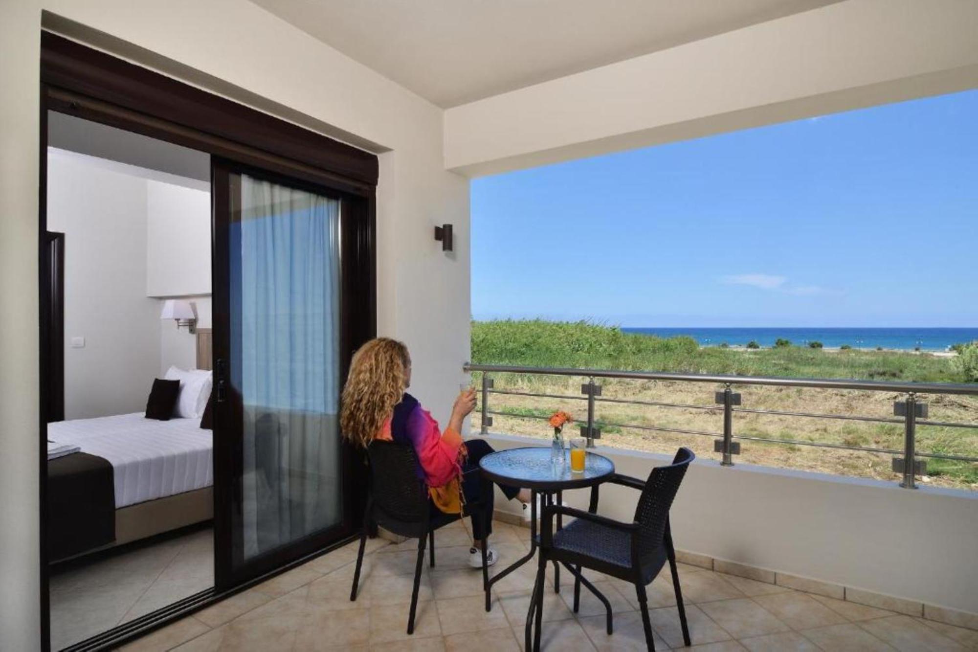 Carisa Suites And Apartments Maleme المظهر الخارجي الصورة