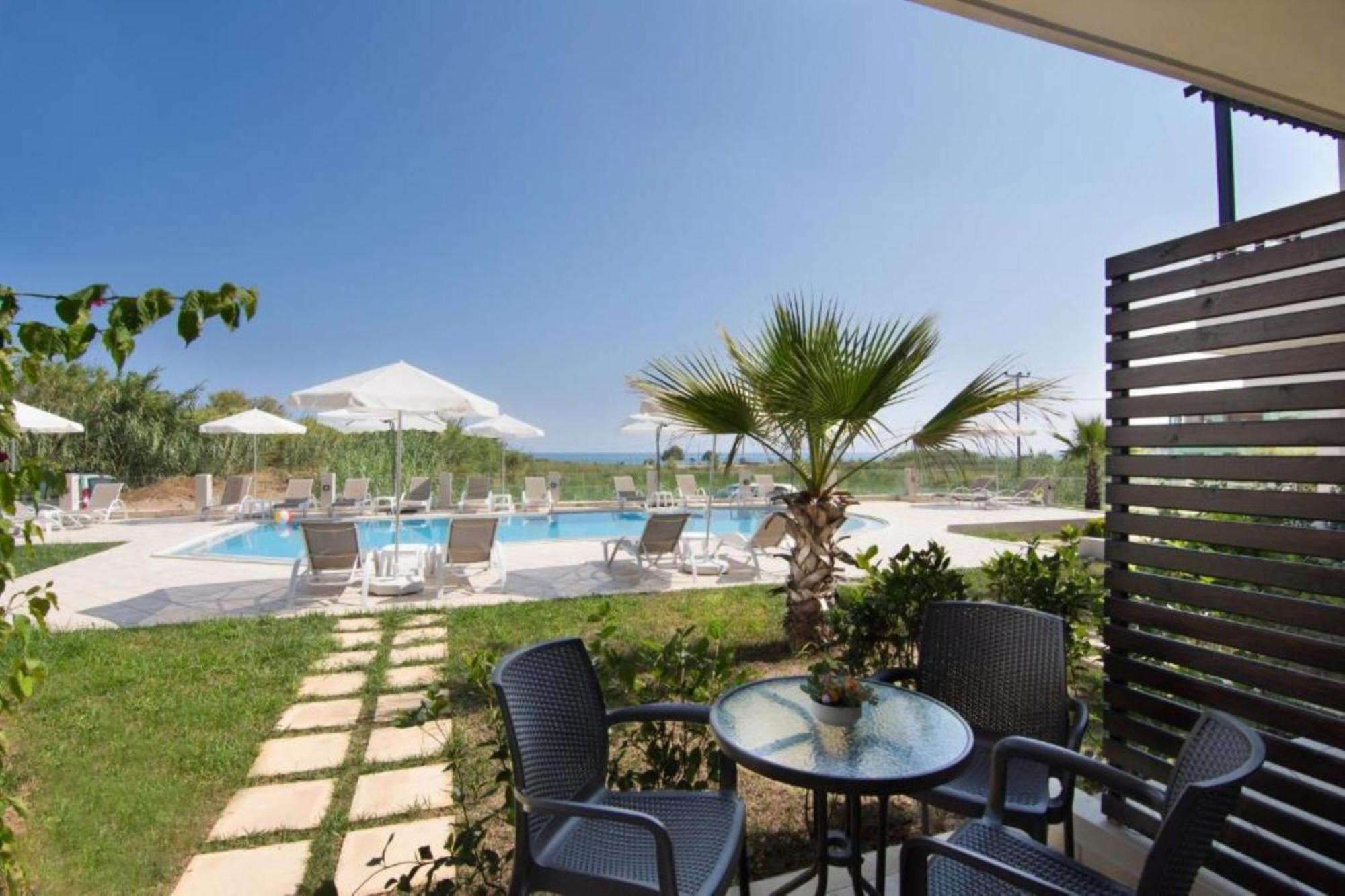 Carisa Suites And Apartments Maleme المظهر الخارجي الصورة